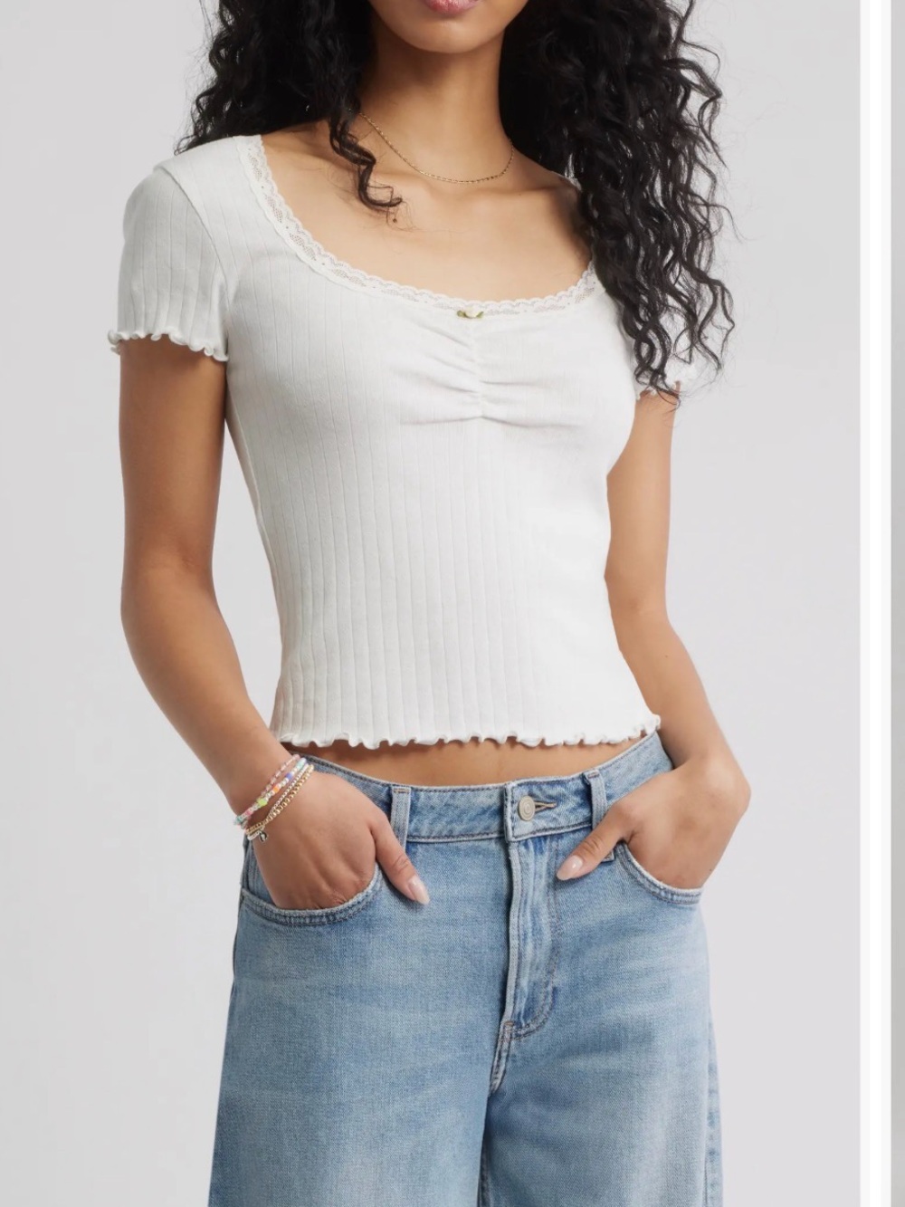 Women’s Cream Ribbed Scoop Neck Tee - Classic Short Sleeve Top
NWOT